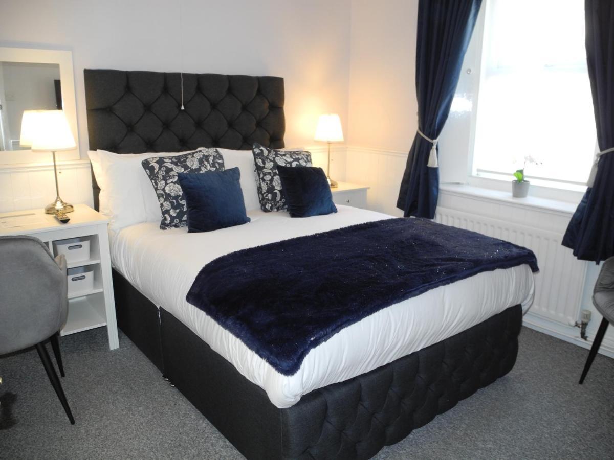 Heathcliff House B&B Exclusively For Adults Free Large Carpark Torquay Kültér fotó