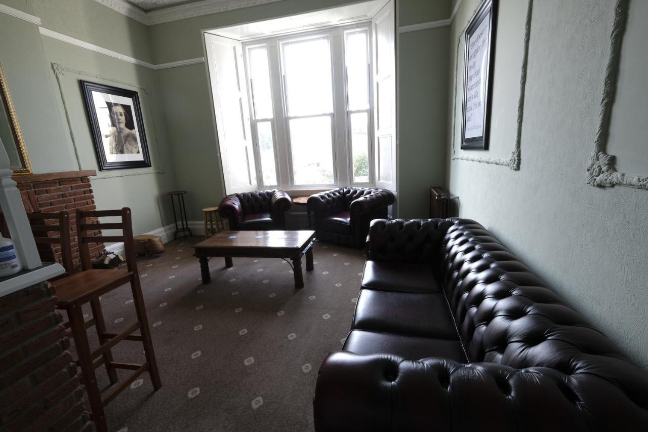 Heathcliff House B&B Exclusively For Adults Free Large Carpark Torquay Kültér fotó