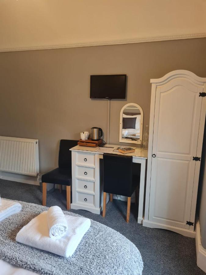 Heathcliff House B&B Exclusively For Adults Free Large Carpark Torquay Kültér fotó